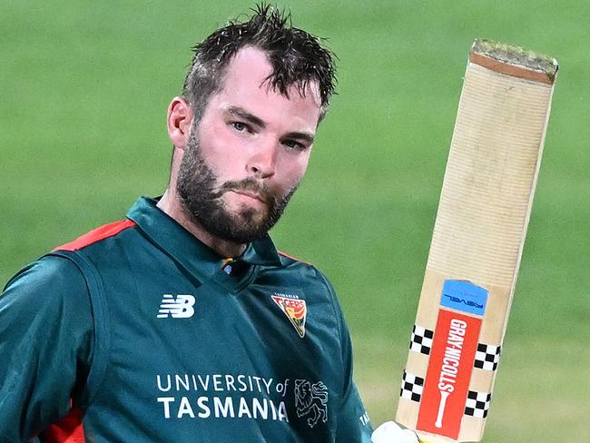 HOBART, AUSTRALIA - FEBRUARY 13: Caleb Jewell of Tasmania celebrates scoring a century during the ODC match between Tasmania and Victoria at Blundstone Arena, on February 13, 2025, in Hobart, Australia. (Photo by Steve Bell/Getty Images)