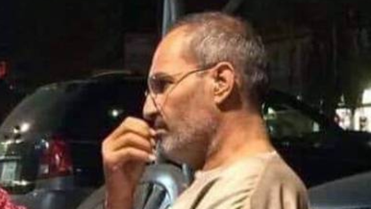 Steve Jobs Fake Death Conspiracy Photo Of Man At Egypt Cafe Sparks   0211d55ad68362cdddf3f8076a518ae8