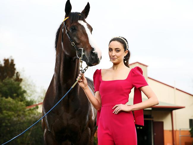 Model Abbey Gelmi gets to know The Everest runner Trapeze Artist. Picture: Tim Hunter