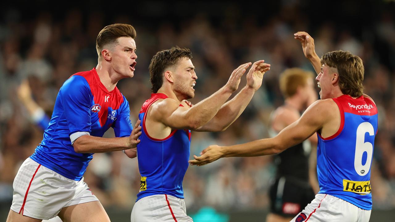 Dees Prepare to Introduce 18-Year-Old 'Menace' to AFL, Outgrowing Teammates