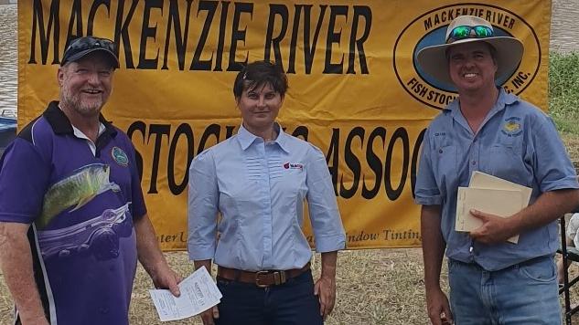 Yancoal Yarrabee, MRFSA and Hanwood Fish Hatchery members at Bedford Weir.