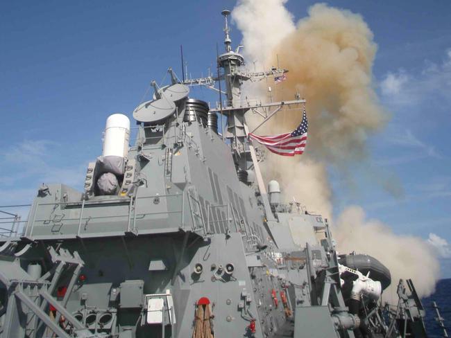 This US Navy jandout image shows a Standard Missile (SM-3) being launched from the Aegis combat system equipped Arleigh Burke class destroyer USS Decatur (DDG 73) operating in the Pacific Ocean 22 June, 2007 during a Missile Defense Agency ballistic missile flight test. Minutes later the SM-3 intercepted a separating ballistic missile threat target, launched from the Pacific Missile Range Facility, Barking Sands, Kauai, Hawaii. It was the first time such a test was conducted from a ballistic missile defense equipped-US Navy destroyer. The previous flight tests were conducted from US Navy cruisers. The maritime capability is designed to intercept short to intermediate-range ballistic missile threats in the midcourse phase of flight. USS De