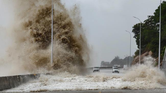 Typhoon Gaemi sparks fears of major oil spill off the Philippines coast ...