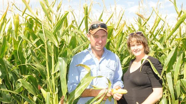 Top crops: John and Sarah Bruce at Barooga, are glad they have stuck to their cropping/li