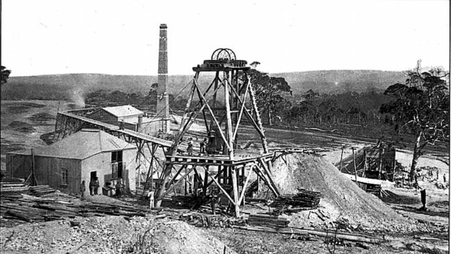 The Bird-in-Hand gold mine near Woodside in the 1880s.