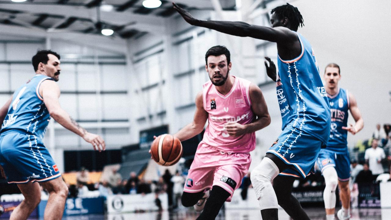 Gold Coast Rollers guard Jason Cadee was unstoppable with 52 points against the Darwin Salties in NBL1 North.