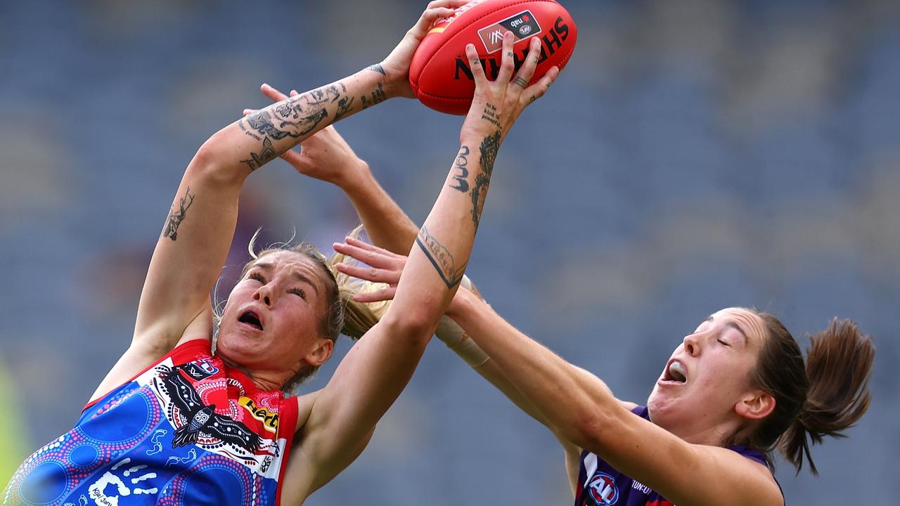 Tayla Harris pulls down a big grab. Picture: Paul Kane/Getty Images