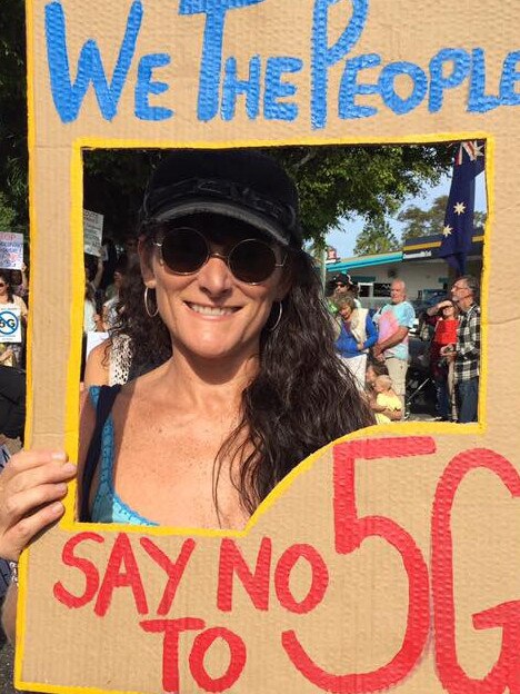 A NSW Council has delayed a 5G tower development because of conspiracy theorists protesting it. The regional town of Mullumbimby is the states’s north is fast becoming NSW’s conspiracy theory capital following anti vaxx and 5G tower protests supplied from Sherrie Yeoman.