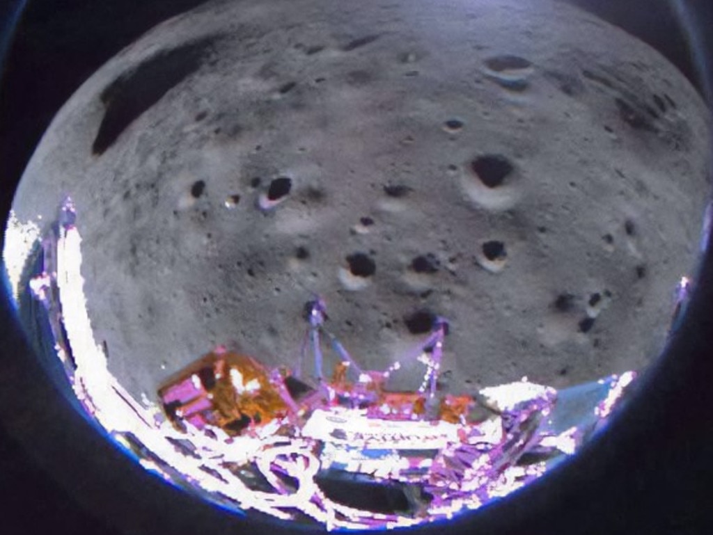 This image obtained on February 26, 2024 courtesy of Intuitive Machines, shows Intuitive Machines' Odysseus lunar lander approximately 35 seconds after pitching over during its approach to the landing site. The camera is on the starboard aft-side of the lander in this phase. The first American spaceship to the Moon since the Apollo era is probably lying sideways following its dramatic landing, the company that built it said February 23, even as ground controllers work to download data and surface photos from the uncrewed robot. (Photo by Handout / Intuitive Machines / AFP) / RESTRICTED TO EDITORIAL USE - MANDATORY CREDIT "AFP PHOTO / INTUITIVE MACHINES" - NO MARKETING NO ADVERTISING CAMPAIGNS - DISTRIBUTED AS A SERVICE TO CLIENTS