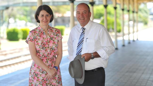 Gladys Berejiklian and Daryl Maguire in 2015. Picture: The Daily Advertiser