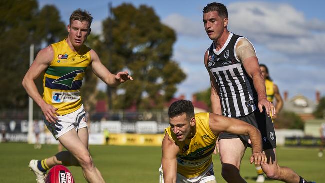 Rockliff in the game where he did both knees. Picture: Matt Loxton