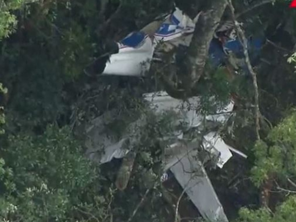 Pilot and passenger die in plane crash in Sunshine Coast Hinterland