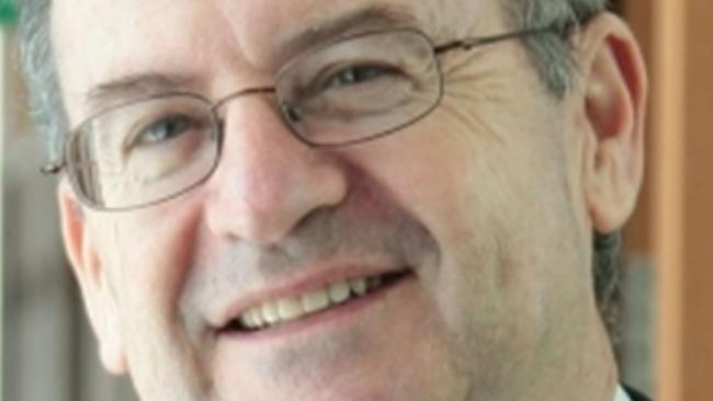 Allan Spigelman made mistakes with genetic cancer testing, a review by St Vincent’s has found.