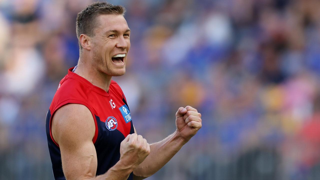 dees-big-forwards-are-working-on-all-fronts-now-a-big-call-looms-on