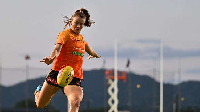 Hawthorn star Aileen Gilroy has called for more games to be played at larger venues, where players can display a higher skill level. Picture: Albert Perez / Getty Images