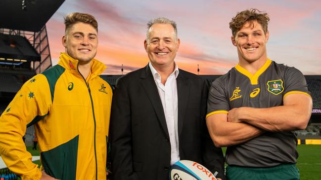 David Campese, flanked by Wallabies James O’Connor and Michael Hooper, reckons the All Blacks are showing signs of decline. Picture: Rugby AU Media/Stuart Walmsley