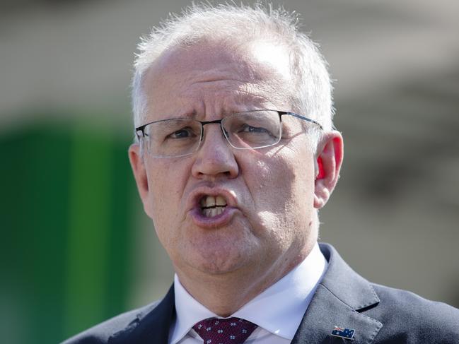 SYDNEY, AUSTRALIA - NewsWire Photos APRIL 5, 2022: Prime Minister Scott Morrison addresses the media during a press conference at Mortdale BP on Tuesday. Picture: NCA NewsWire / Nikki Short