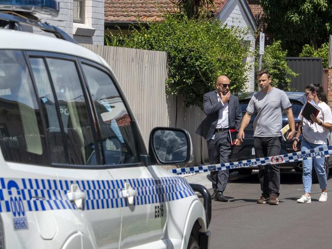 SYDNEY, AUSTRALIA - NewsWire Photos - February 02, 2025: Anti Semitic graffiti found in See Lane, Kingsford. Police and forensics at scene.Picture: NewsWire / Simon Bullard.