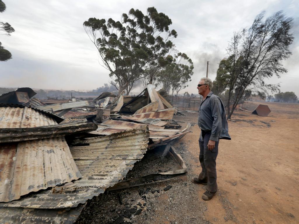 Pictures: The fire that raged and killed | news.com.au — Australia’s ...