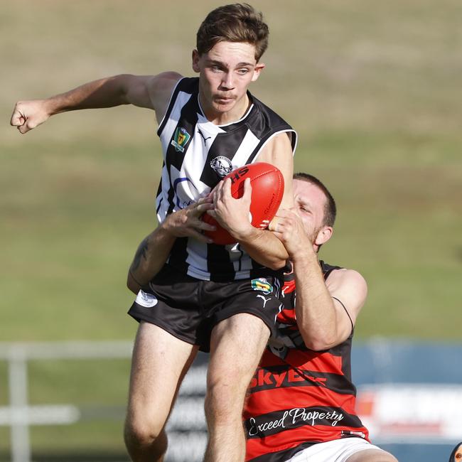 TSL. Liam Ling Glenorchy and Nat Franklin Lauderdale. Glenorchy V Lauderdale. Picture: Nikki Davis-Jones