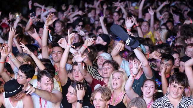 How would police enforce social distancing at Schoolies? Picture: AAP Image/Richard Gosling