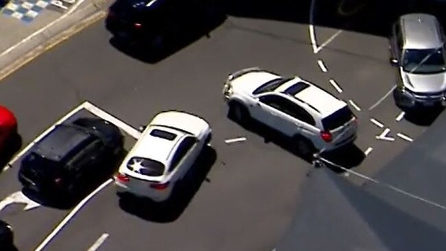 The vehicle enters the Redbank Plaza carpark. Picture: Channel 9