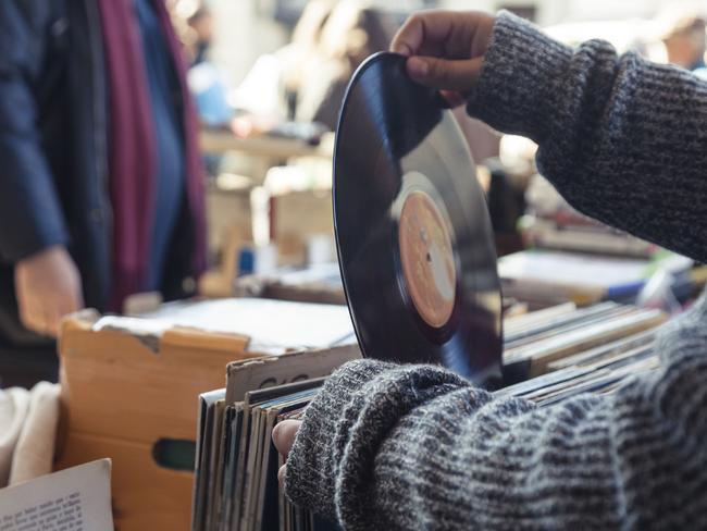 Calculating the value of vinyl