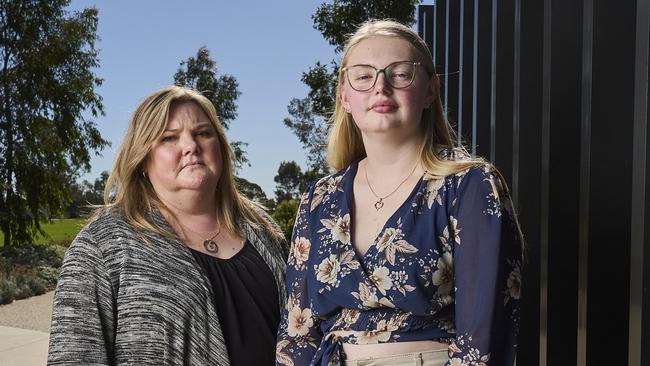 Ros Harper with her daughter Jessica Harper after battling with an endometriosis diagnosis - and being dismissed by doctors. Picture: Matt Loxton