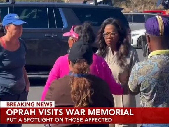 Oprah Winfrey speaks with victims of the Maui fire. Picture: Hawaii News Now