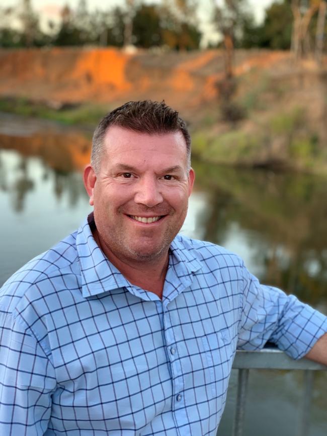 Dubbo MP Dugald Saunders held off a challenge from a high profile independent candidate to clinch an election victory.