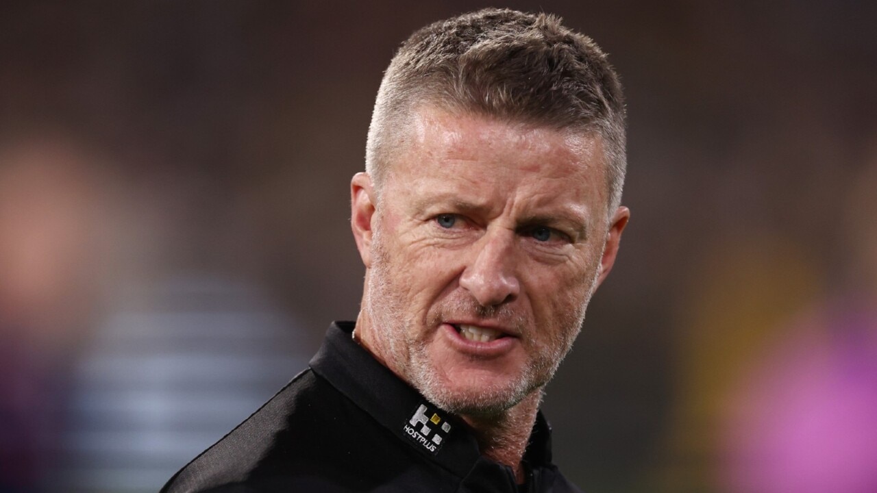 AFL coach Damien Hardwick resigns from Richmond