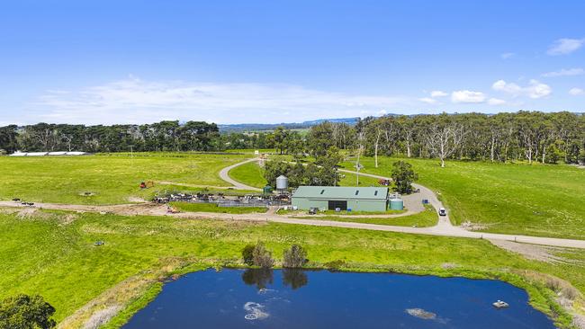 The 245ha Athlone dairy has 196ha used for a milking platform while separate 47ha and 19ha blocks are used for fodder production, young stock and dry cattle.