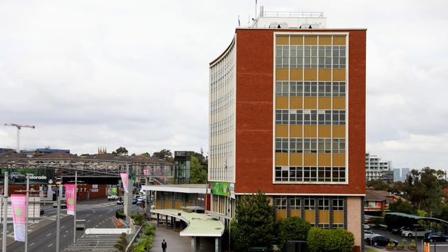 NORTHERN DISTRICT TIMES/AAP. Ryde Civic Centre in Ryde on Monday 30 September, 2019. Generic shots off Ryde Civic Centre. It's been unoccupied since 2015 and council has recently made a decision to bring it one step close to redeveloping it into a community space. (AAP IMAGE / Angelo Velardo)