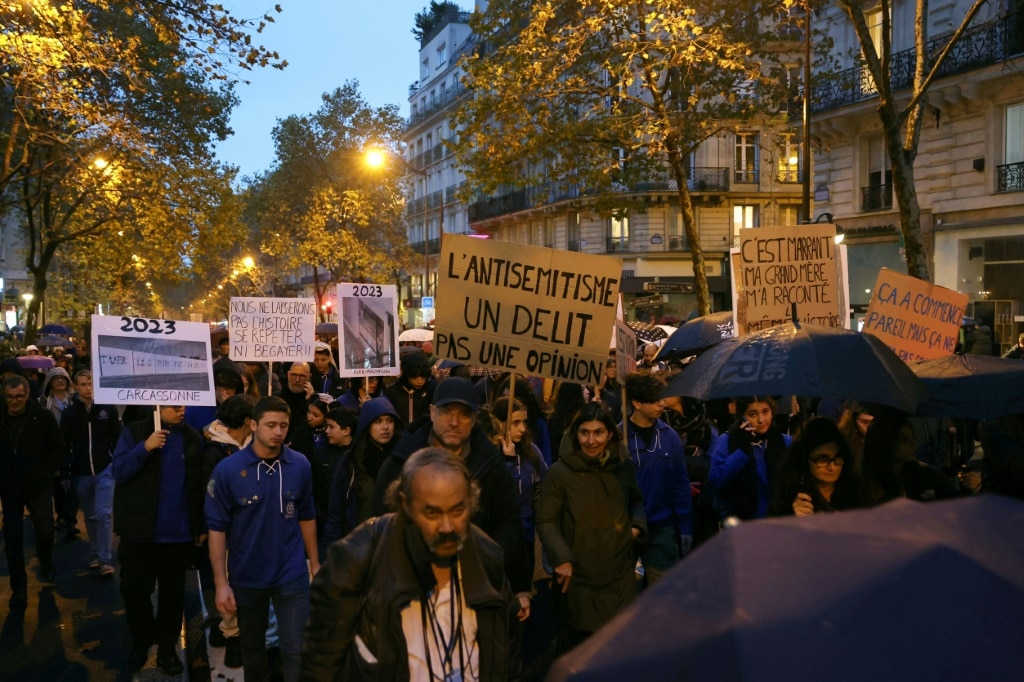Tysiące demonstrantów we Francji przeciwko antysemityzmowi