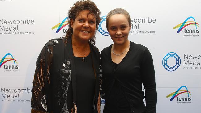 Evonne Goolagong Cawley poses with Ash Barty in 2010. Picture: Getty