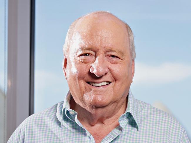 DAILY TELEGRAPH JUNE 12, 2023. Alan Jones in his home at Circular Quay. Picture: Adam Yip