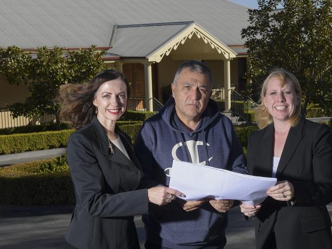 Hills Councillors (L to R) Robyn Preston and Mayor Michelle Byrne with landowner, Mr Rocco Polistina at his Annangrove property Tuesday July 24, 2018..They are pushing for an amendment to planning laws to allow larger secondary dwellings to be built in rural properties. (AAP IMAGE/Simon Bullard)