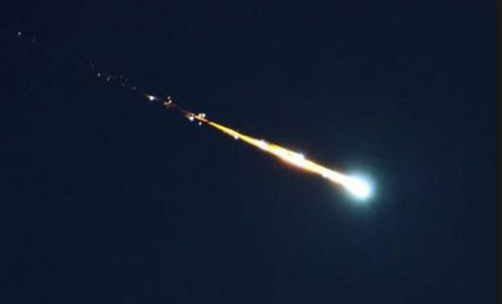 WATCH: Burning object crashes near Gladstone, lights up sky | The 