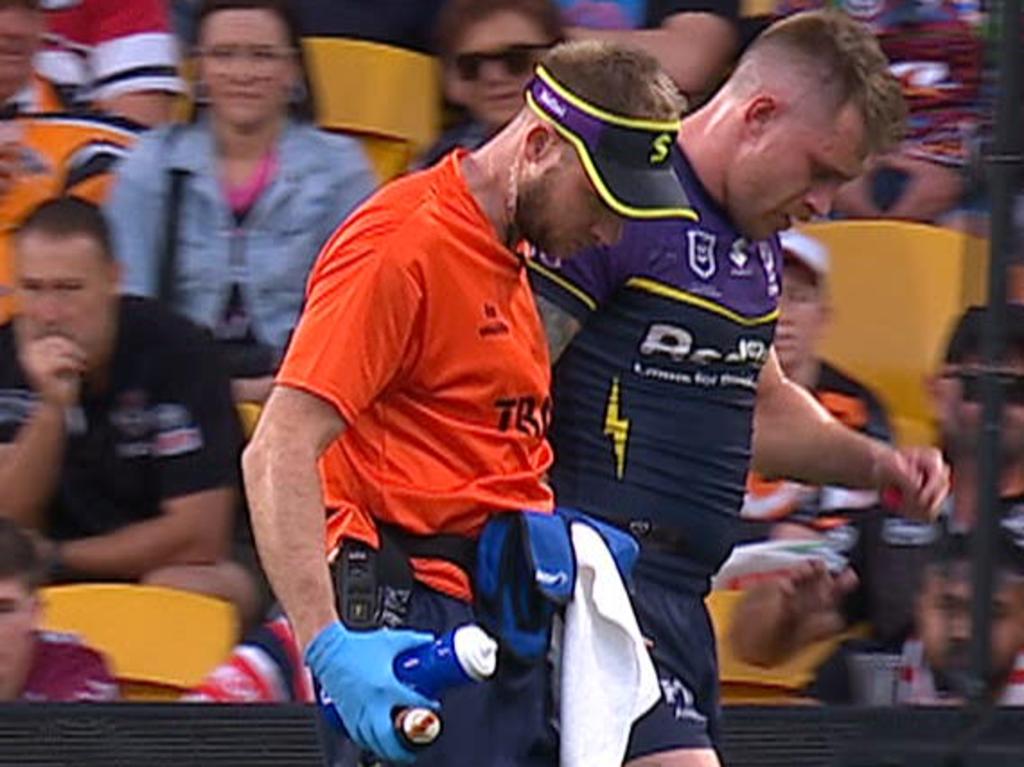 Cameron Munster leaves the field with a groin injury.