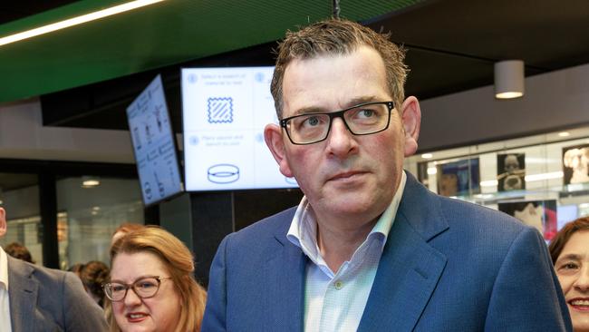 MELBOURNE, AUSTRALIA - NCA NewsWire Photos - MAY 24, 2023:  Premier Daniel Andrews takes a tour of Monash Tech school before speaking at a press conference at Monash University. Picture: NCA NewsWire / David Geraghty