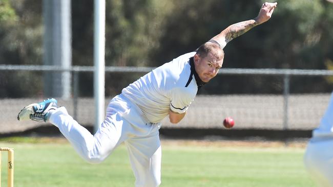 Kieran Atkin bowls for Wallan. Picture: Rob Leeson