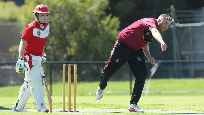 Daniel Young in action for Rivergum. Picture: Hamish Blair