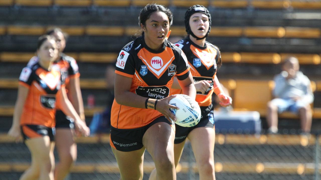 Lucyannah Luamanu-Leiataua rises to Tarsha Gale Cup in 2025. Picture: Warren Gannon Photography