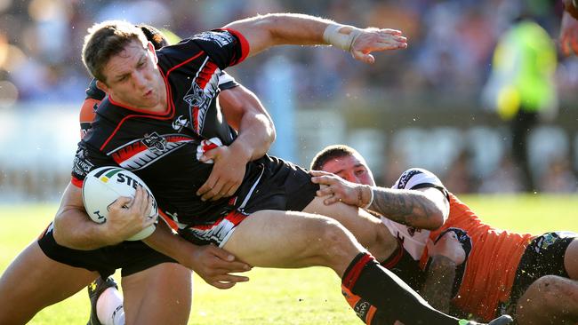 Ryan Hoffman playing for the New Zealand Warriors against Wests Tigers. Picture: Gregg Porteous