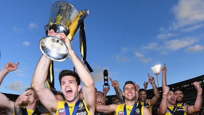 Richmond players celebrate their flag. Picture: Getty Images