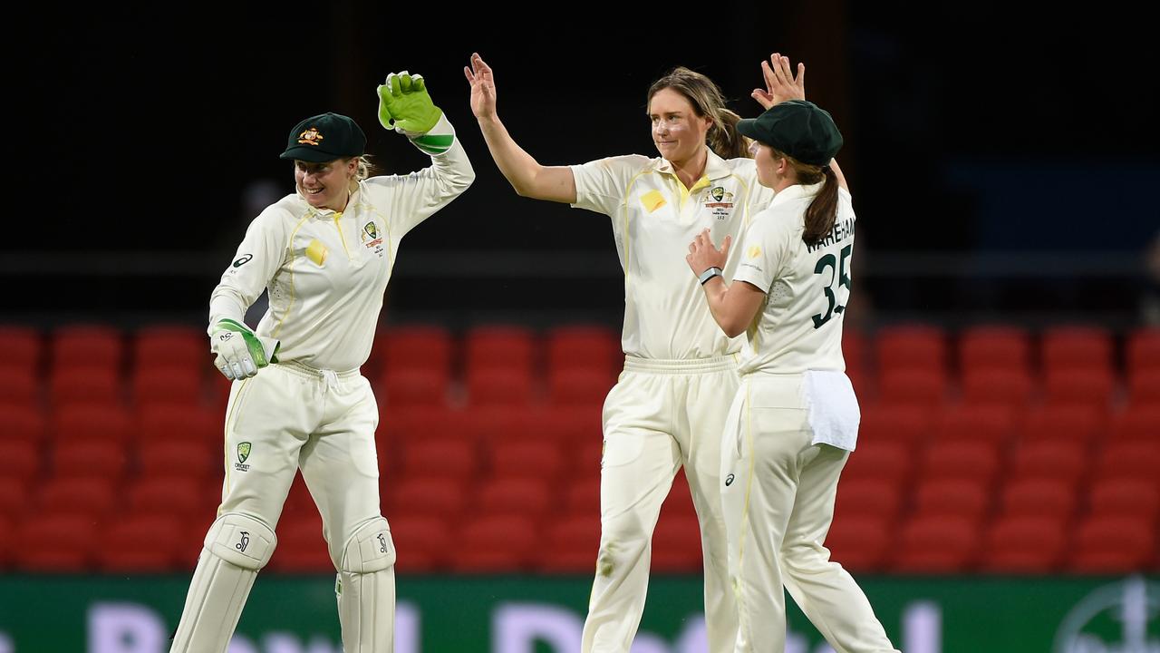 Ellyse Perry was let down by her teammates. Picture: Matt Roberts/Getty Images