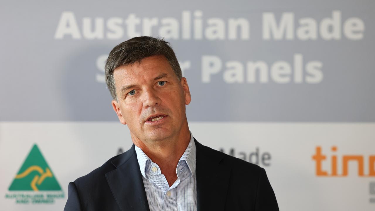 Opposition Treasury spokesman Angus Taylor says the government needs to release a plan to deal with rising inflation. Picture: NCA NewsWire / David Mariuz