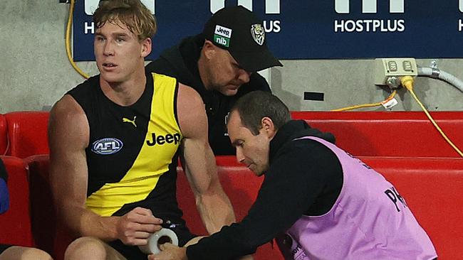 Tom Lynch suffered a hamstring injury against the Cats. Picture: Michael Klein