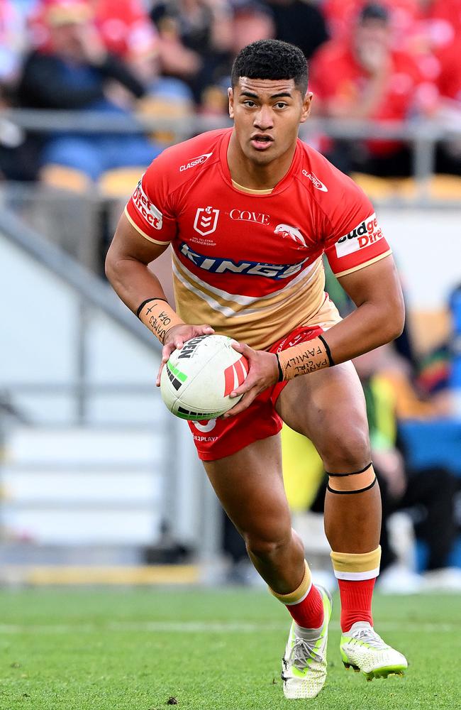 Isaiya Katoa will remain at the Dolphins until the end of 2028. Picture: Bradley Kanaris/Getty Images