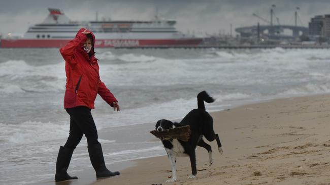 More wet weather is on the way for Melbourne. Picture: NCA NewsWire / Andrew Henshaw